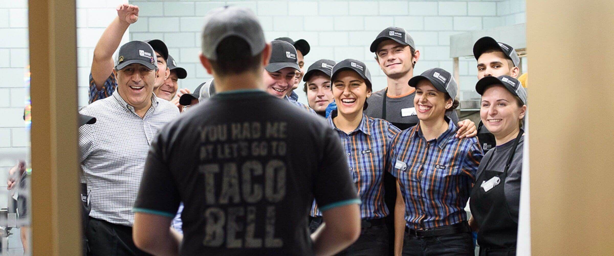 Taco Bell deschide al 8-lea restaurant, la doi ani de la lansarea pe piaţa din România